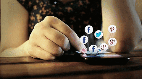 görgetés a közösségi médiában - gif