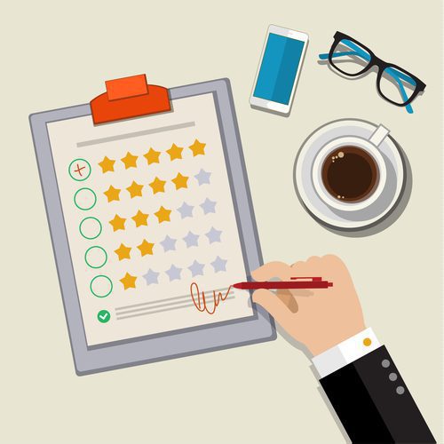 Ügyfél-visszajelzés illusztráció - Kéz, amely egy felmérésben kiváló jelölést ellenőriz