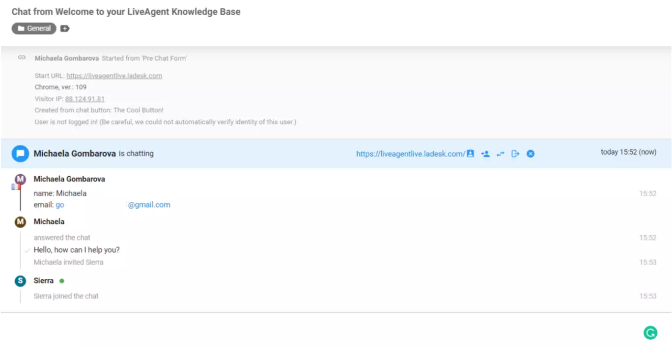 LiveAgent ügynök csatlakozott a csevegéshez